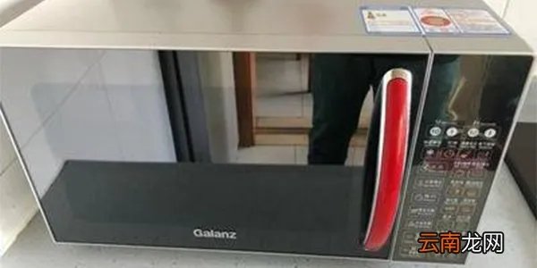 微波炉和光波炉有什么区别哪个好 光波炉利用远红外线加热