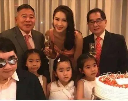 黎姿嫁给马廷强到底是报恩还是另有隐情？