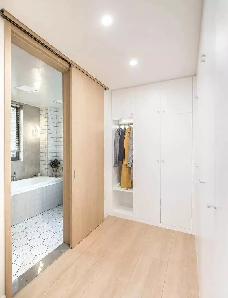 谁说小户型不能有衣帽间？照这样布局设计，把衣帽间塞进你的小家
