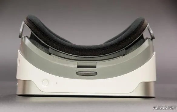 Pico Goblin VR一体机首发开箱!造型低调 性能高调