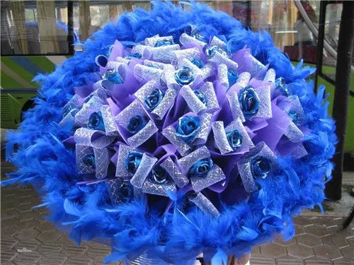 蓝色妖姬花语是什么 蓝色妖姬多少钱一朵