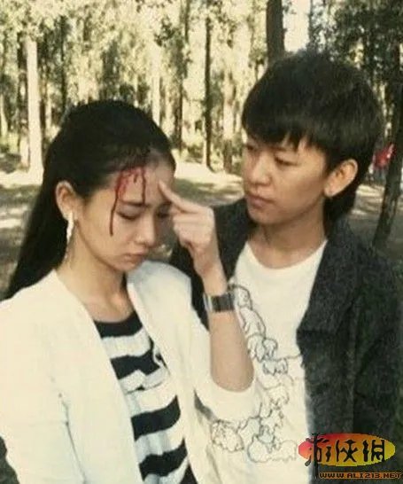 戚薇出柜照片曝光 盘点娱乐圈那些出柜女星