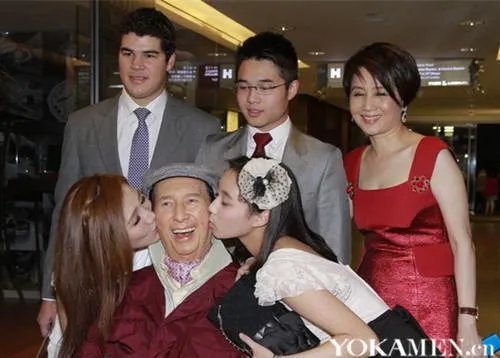 何鸿燊四太梁安琪怎么怀孕的多少岁嫁给赌王 梁安琪的传奇人生