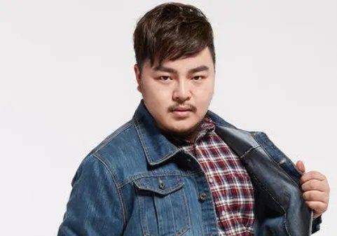 男生圆脸适合什么发型？