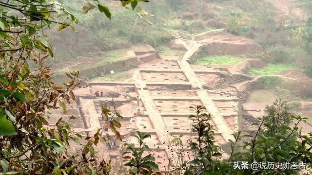 入选2018年全国十大考古发现之一的重庆钓鱼城遗迹包含什么？