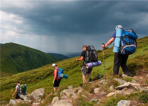 乐斯菲斯冲锋衣的价格 户外产品怎么选择