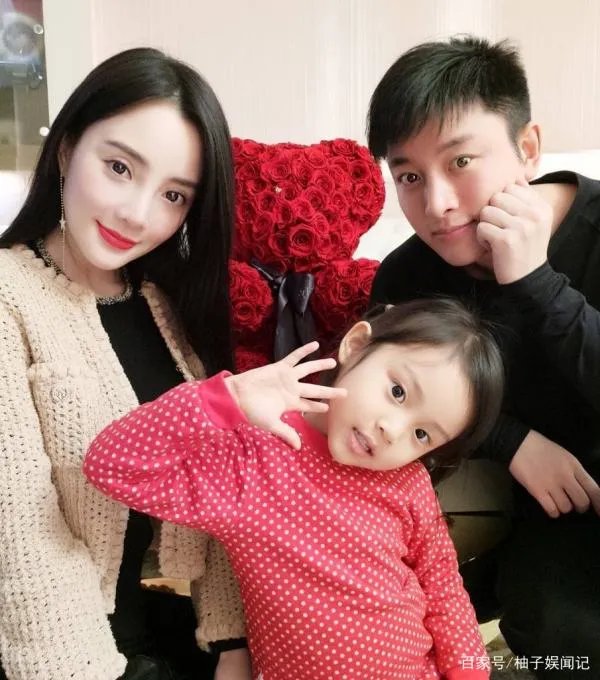 李小璐贾乃亮为何离婚？背后有什么不为人知的秘密？