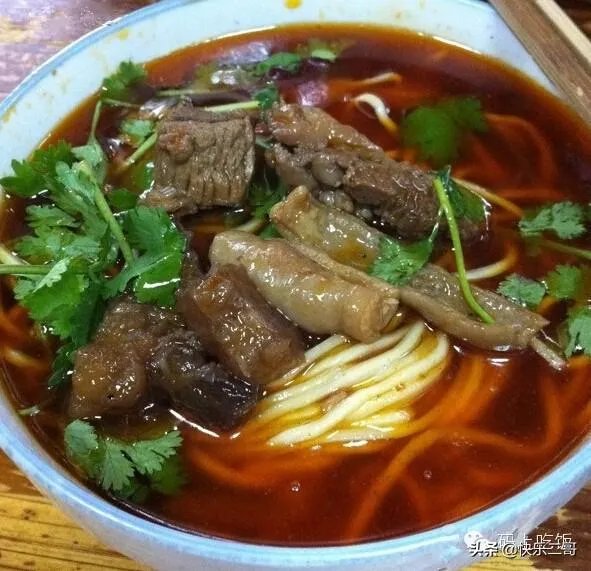 开面馆的成本和利润大概能有多少？需要具备哪些条件，有哪些流程？