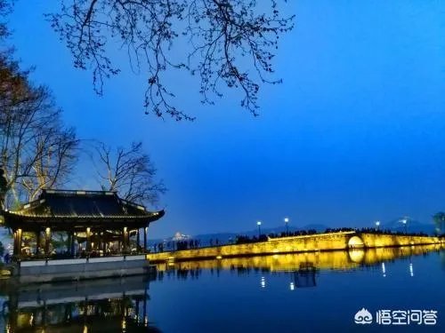 杭州天都城山寨了整个巴黎，大家怎么看？