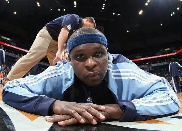 18分8篮板单挑雷霆三巨头，灰熊后悔送走兰多夫了吗？