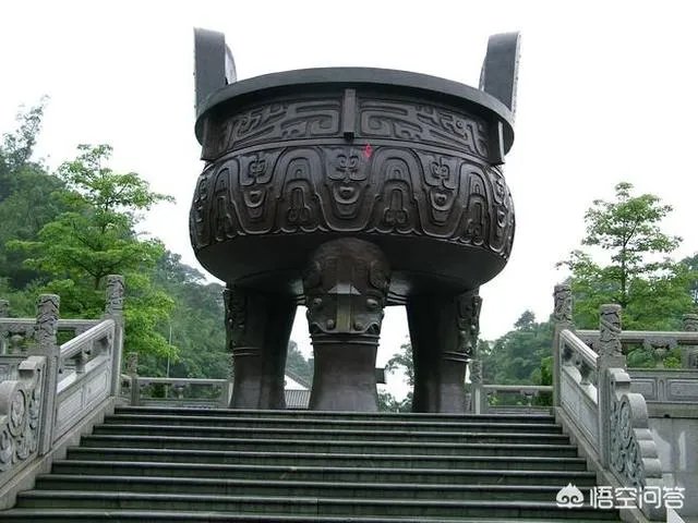 西周的九鼎为什么放洛阳？