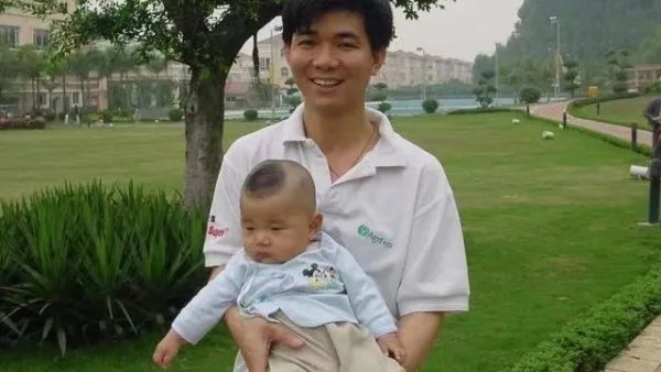 中国留学生张一得去世，他的父亲给了他怎样的教育？