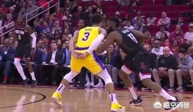 沃顿手指裁判一个一个骂，助教都拉不住，赛后对球哥的话暖心众人，你怎么看？