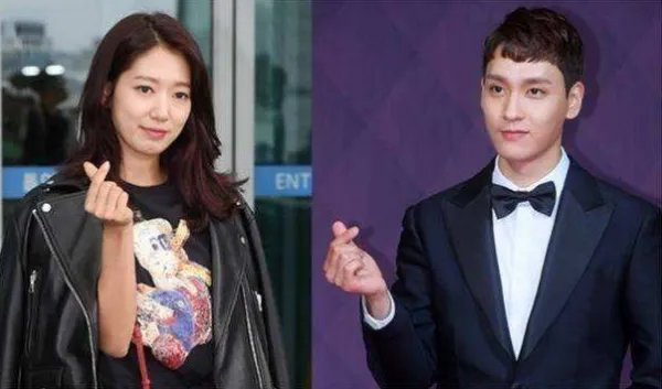 朴信惠和崔泰俊结婚请帖曝光了，他们之间是怎么在一起的？