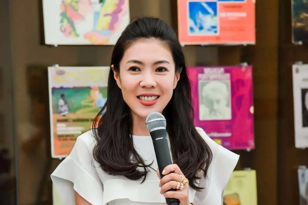 苏芒、奚梦瑶和章泽天聚餐，章泽天为何能有如此强大的朋友圈？