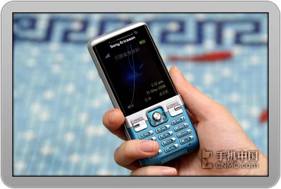 320W拍照+GPS导航 索尼爱立信C702评测