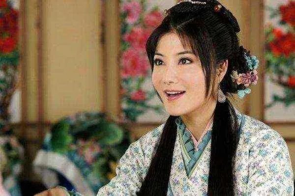 刘亦菲版花木兰要来了，能PK掉赵薇袁咏仪杨丽菁吗？