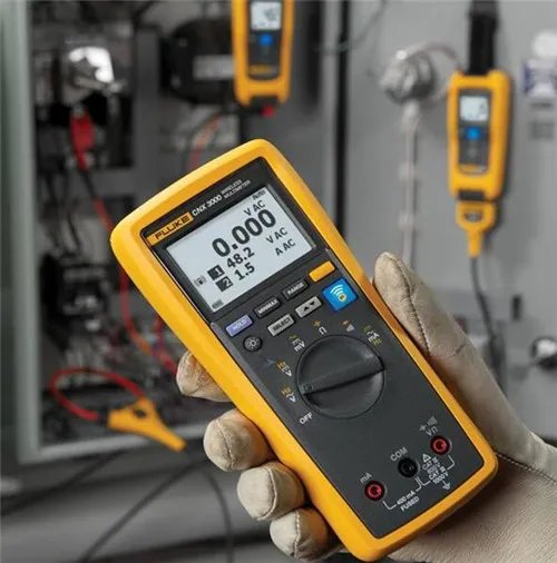 万用表怎么测量电容