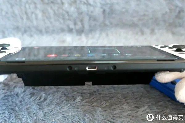 瞎摸瞎玩 篇二十八：来了来了，OLED来了——任天堂Switch OLED版本开箱与简单对比