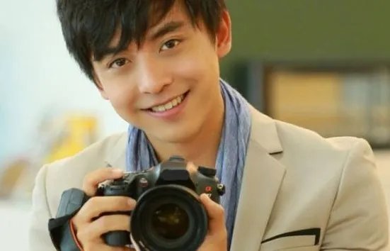 李佳航参加节目后，为什么被网友批评？