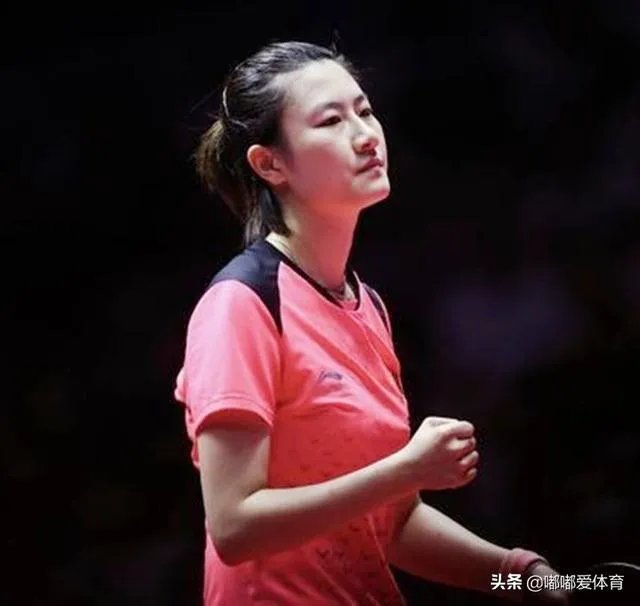 丁宁被伊藤美城横扫无缘决赛，如何评价丁宁的表现？