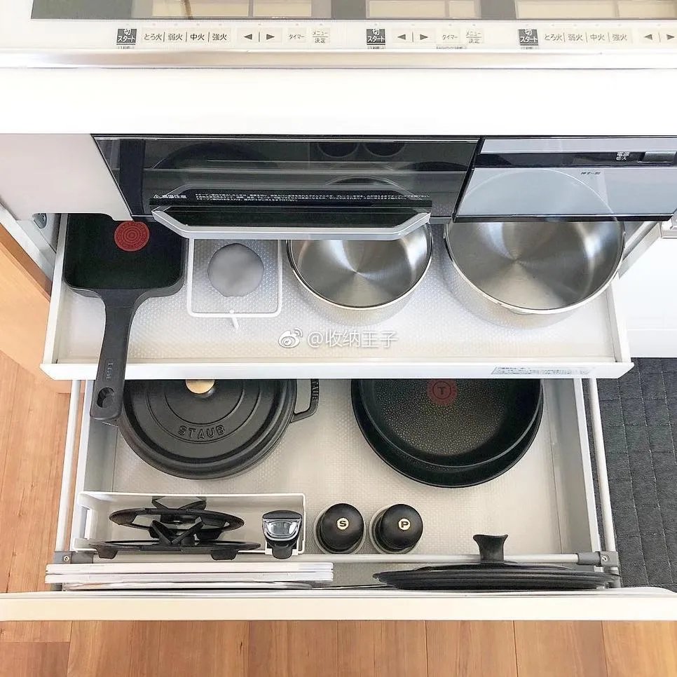 今天收纳王子给大家分享下厨房的收纳，如何打造一间井然有序的厨...