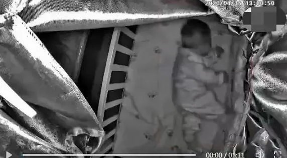 三个月女婴训练趴睡窒息身亡 妈妈全程“死亡直播”究竟怎么回事