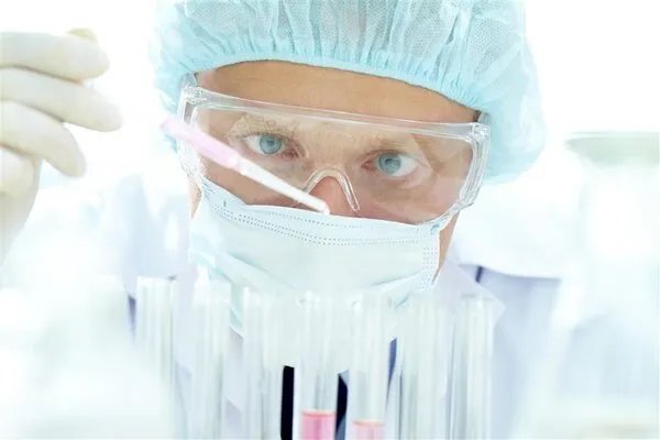 华南首例！5岁男童患双侧肾上腺肿瘤  医生妙用微创巧除瘤