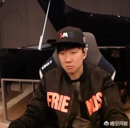 丁俊晖网吧玩游戏上热搜，娱乐圈有哪些喜欢“泡网吧”的艺人？