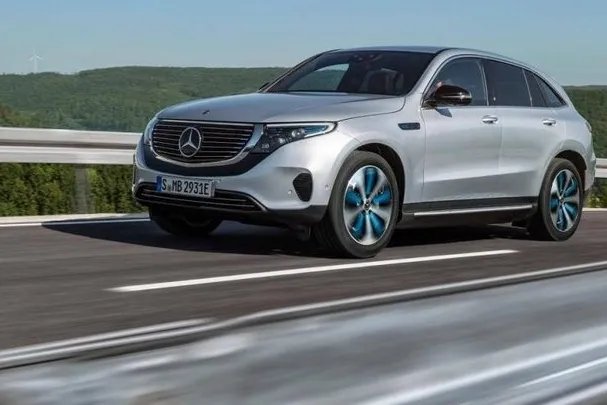 少年偷开母亲奔驰撞人，你觉得这是教育的缺失吗？