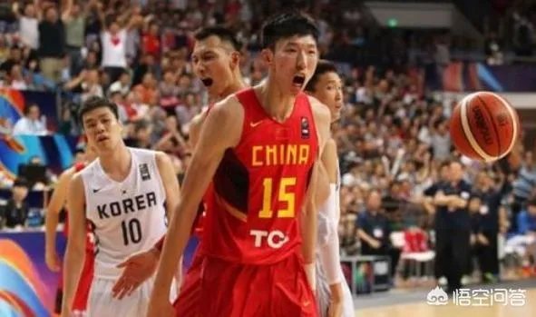 你认为现在的韩国男篮和中国男篮是一个级别的球队吗？为什么？