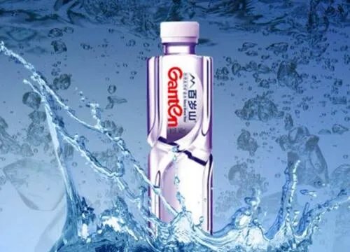 中国十大矿泉水品牌排行榜,农夫山泉称霸(百岁山垫底)