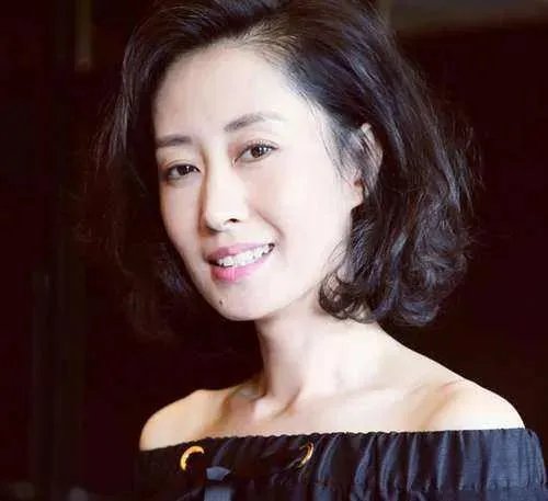 为什么刘敏涛能凭借一首歌一夜爆红？