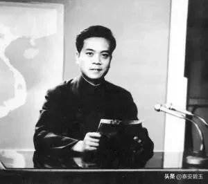 有些人在赵忠祥刚刚病逝的时候，大肆炒作他的字您怎么看？