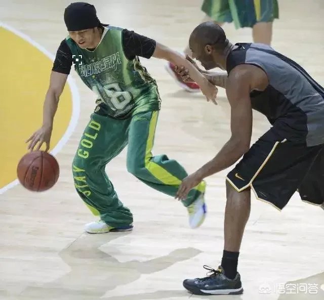 周杰伦和科比谁的收入更高,有哪些依据?