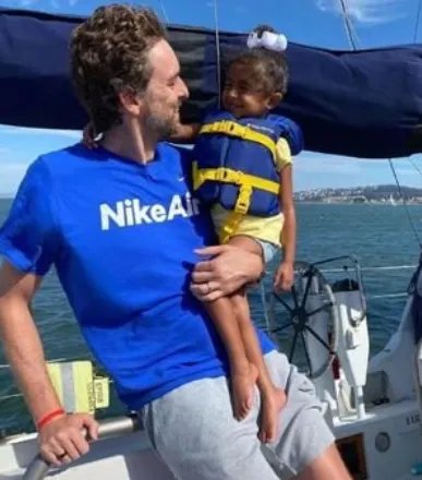 加索尔妻子有多美？