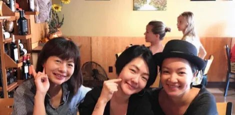 “人生赢家”阿雅：下嫁活佛老公住千万豪宅，资产甩大小S几条街，啥来头？