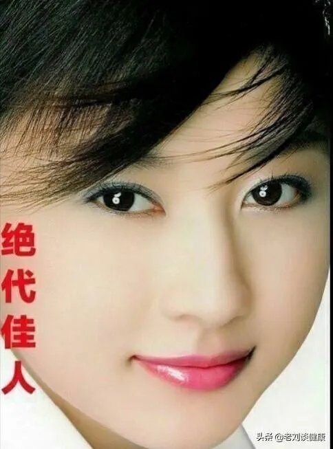 谁手机里有美女美景图片，能不能分享让大家看看？