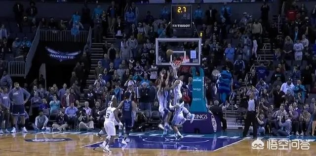 莫兰特上脚欧文5绝杀黄蜂