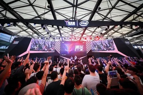 真是热火朝天 联想拯救者引爆2017ChinaJoy
