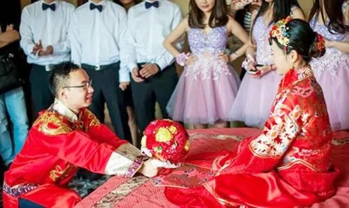 新郎接亲问题解析 新郎接亲流程