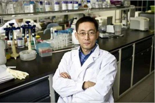 清华校长施一公,辞职去西湖大学,还说要超过北大清华,现在怎样?