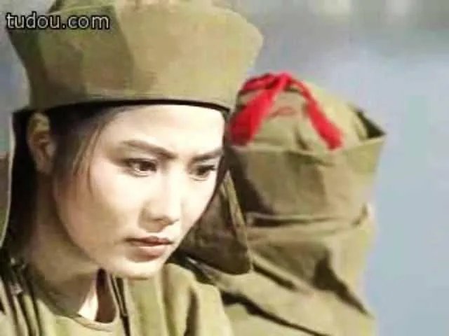 刘亦菲版花木兰要来了，能PK掉赵薇袁咏仪杨丽菁吗？