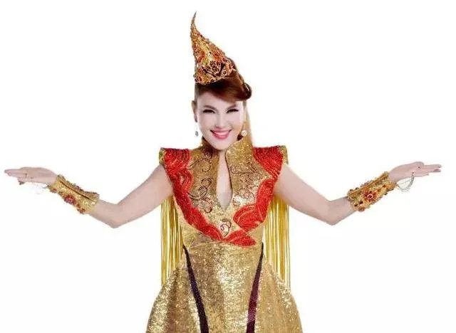 歌唱家乌兰图雅，都唱过哪些著名的歌曲？