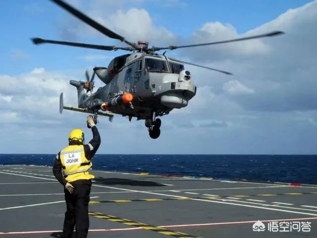 “山猫”轻型直升机