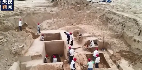 河南出土2000年前青铜壶,里面流淌的不明液体是什么?