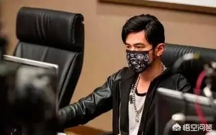 丁俊晖网吧玩游戏上热搜，娱乐圈有哪些喜欢“泡网吧”的艺人？