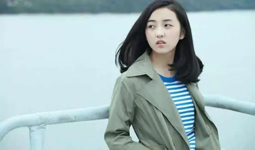 张子枫八卦罕见短裙照曝光:张子枫短裙颜值令人心动