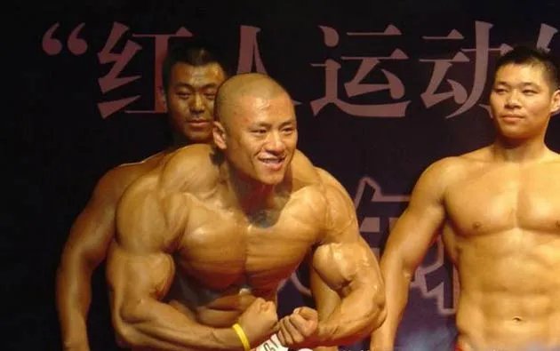 龙云雷的个人经历