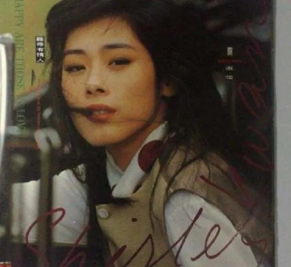 还记得港星关淑怡吗?当初跟和尚生下儿子,隐藏12年孩子后来怎么样?